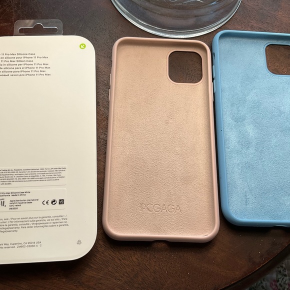 COPY - iPhone 11 pro max cases - Picture 2 of 2